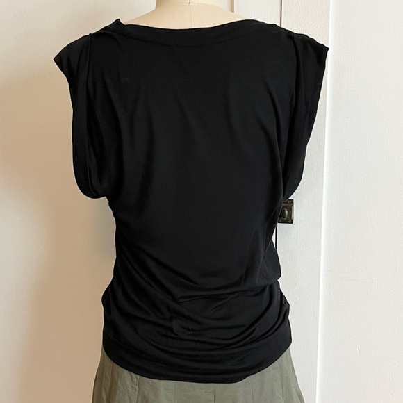 Trouvé Black V-Neck Women's Top - Picture 4 of 5